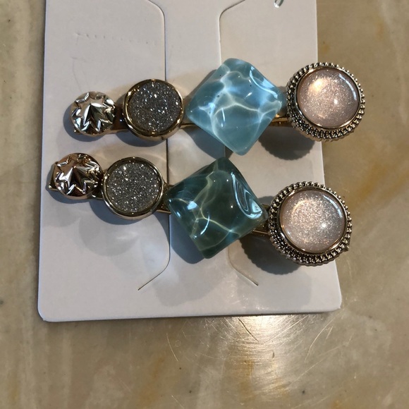 Other - 🍓New hair pins